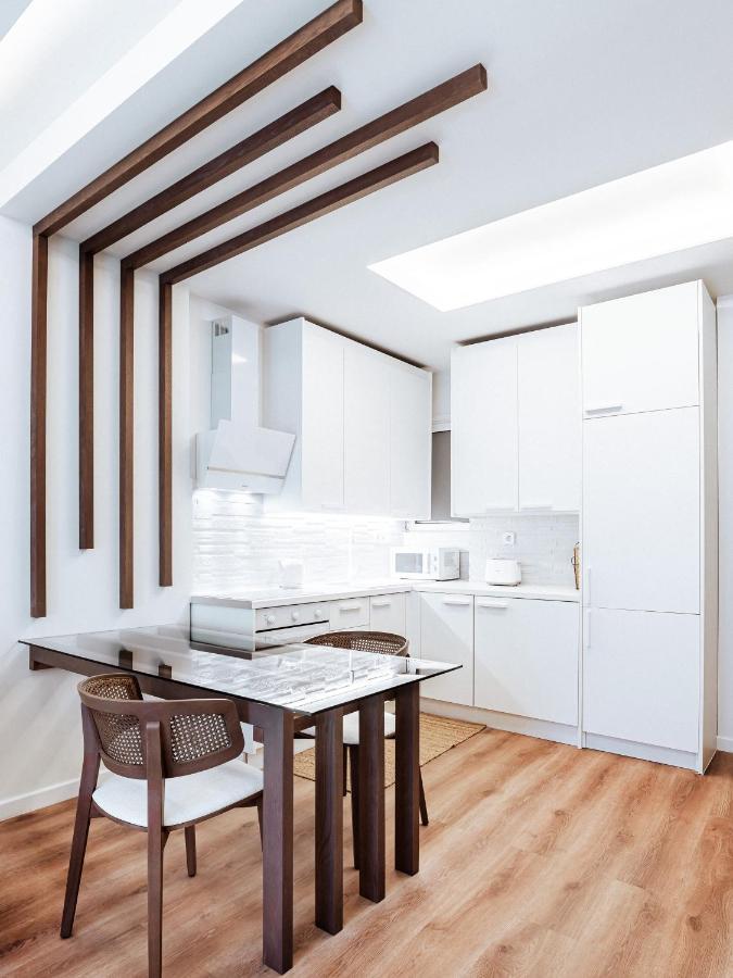 Luxury Apartment In The Heart Of The City - 1Br Афіни Екстер'єр фото