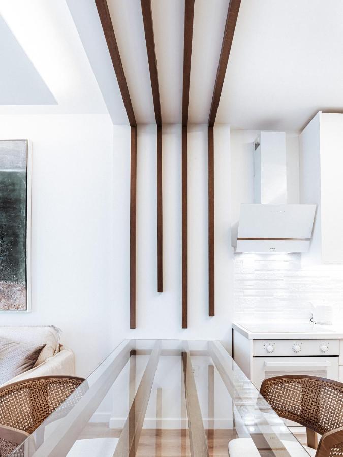 Luxury Apartment In The Heart Of The City - 1Br Афіни Екстер'єр фото